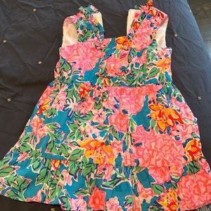Lily Pulitzer girls dress size 4 like new. Worn 3 times